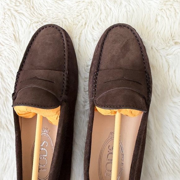 Tod’s Gommino Loafers in Suede brown brand new size 35 - Picture 9 of 16